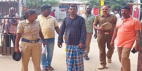 குளித்தலை அருகே மைத்துனரை பீர் பாட்டிலில் குத்தி கொன்றவர் கைது