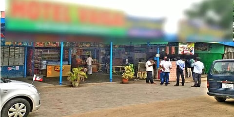 தரமற்ற உணவு, அதிக விலை - பயண வழி உணவகம் மீது  பயணிகள் புகார்