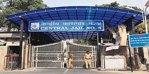 டெல்லி: 5 மாதங்களுக்குப் பிறகு திகார் சிறையில் மீண்டும் கொரோனா - 8 பேர் பாதிப்பு