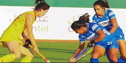 பெண்கள் ஆசிய கோப்பை ஹாக்கி - சீனாவை வீழ்த்திய இந்தியாவுக்கு வெண்கலம்
