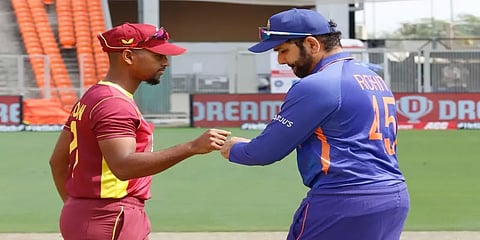 இந்தியா முதலில் பேட்டிங்: இன்றையப் போட்டியில் அணியில் 3 மாற்றங்கள்