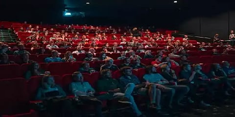 திரையரங்குகள் 100 சதவீதம் இருக்கைகளுடன் இயங்க அனுமதி