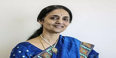 சாமியாரிடம் பங்குச் சந்தை ரகசியங்களை பகிர்ந்த முன்னாள் அதிகாரி - செபி குற்றச்சாட்டு