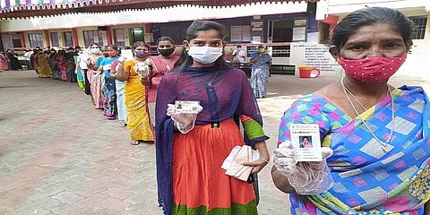 நகர்ப்புற உள்ளாட்சித் தேர்தல் : செங்கல்பட்டு மாவட்டத்தில் வாக்குப்பதிவு நிலவரம்