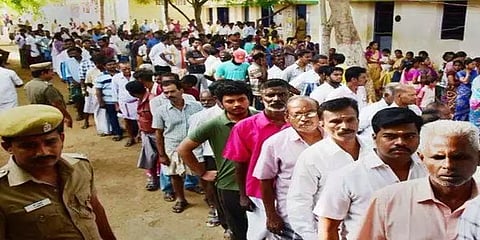 நகர்ப்புற உள்ளாட்சி தேர்தலில் 60.70% வாக்குப்பதிவு - மாநில தேர்தல் ஆணையம்