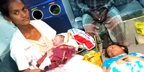 ஓடும் ஆம்புலன்ஸில் பிரசவம்: துரிதமாக செயல்பட்ட செவிலியரால் மகிழ்ச்சியடைந்த தம்பதியினர்