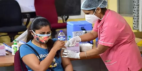 தமிழகத்தில் கெரோனா தடுப்பூசி செலுத்தியவர்கள் விவரம்
