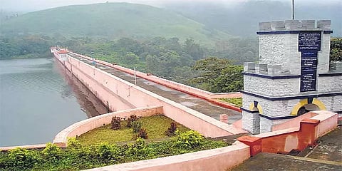 முல்லை பெரியாறு அணைக்கு அத்துமீறி சென்றதாக வழக்குப்பதிவு