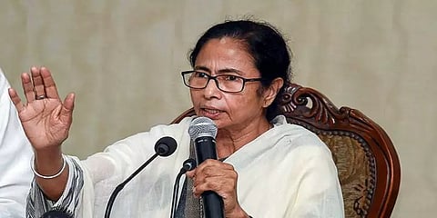 'பெகாசஸ்' உளவு மென்பொருளை விற்க முயற்சியா? - மம்தா பானர்ஜி குற்றச்சாட்டு