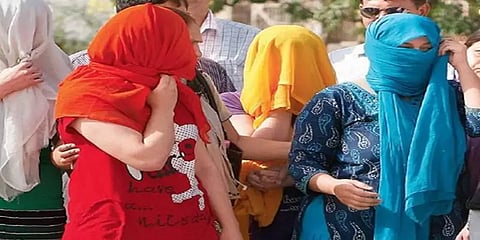 பாலியல் தொழிலில் வெளிநாட்டு பெண்கள் - நூதனமாக மடக்கிப்பிடித்த போலீஸார்: எங்கே தெரியுமா?