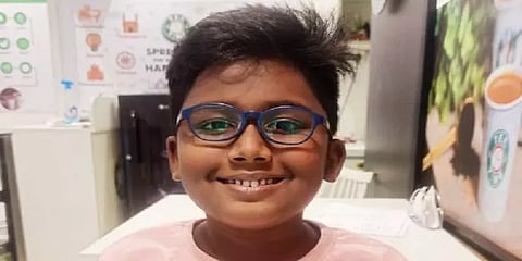 64 வயது காது கேளாத வேன் ஓட்டுநரால் விபத்து - 2ம் வகுப்பு சிறுவன் மரணத்தில் நடந்தது என்ன?