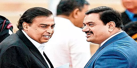 அம்பானியை பின்னுக்குத்தள்ளி டாப் 10 பணக்காரர்களின் பட்டியலில் இடம்பிடித்த அதானி