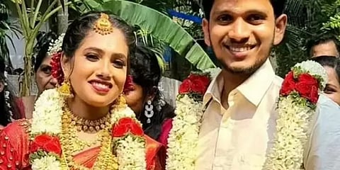 விபரீதத்தில் முடிந்த 'வெட்டிங் போட்டோசூட்'! ஆற்றில் தவறி விழுந்து புதுமாப்பிள்ளை பலி!