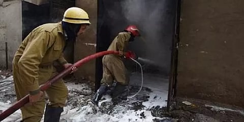 டெல்லி: ஹோட்டலில் சிலிண்டர் வெடித்து விபத்து - 13 பேர் படுகாயம்