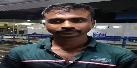 ஓடும் ரயிலில் குடிபோதையில் பயணிகளுக்கு தொல்லை - பயணியின் புகாரில் சிஆர்பிஎப் வீரர் கைது