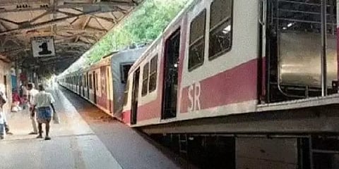 சென்னை: பிரேக்கிற்கு பதில் ஆக்சிலேட்டரை இயக்கியதால் ரயில் விபத்து -  காவல்துறை தகவல்