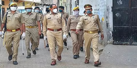 முதல் நாளிலே மருத்துவமனையில் தூக்கிட்டு தற்கொலை செய்த நர்ஸ் - உ.பியில் அதிர்ச்சி சம்பவம்
