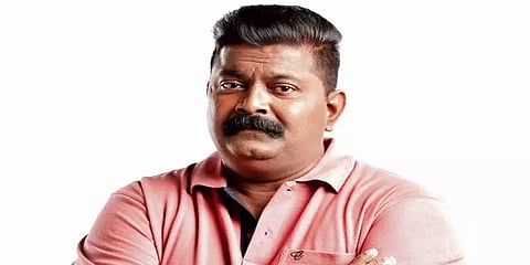 ’பயணிகள் கவனிக்கவும்’ படகுழுவினரைப் பாராட்டிய மிஷ்கின்