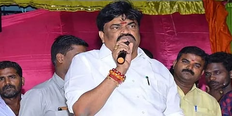 `அரசு வேலை வாங்கி தருவதாக ரூ.2 கோடி வரை மோசடி’- ராஜேந்திர பாலாஜி மீது புகார்