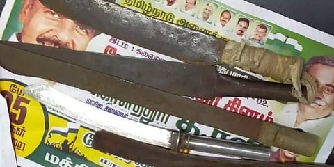 சென்னையில்  ‘ரூட் தல’ விவகாரம்: பயங்கர ஆயுதங்களுடன் மோதிக்கொண்ட கல்லூரி மாணவர்கள்