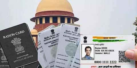 ``பாலியல் தொழிலாளர்களை கண்ணியத்துடன் நடத்தனும், ஆதார் கொடுக்கனும்"-உச்சநீதிமன்றம் உத்தரவு