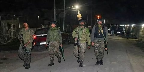 காஷ்மீருக்குள் ஊடுருவ முயற்சி - 3 பாகிஸ்தான் தீவிரவாதிகள் சுட்டுக் கொலை