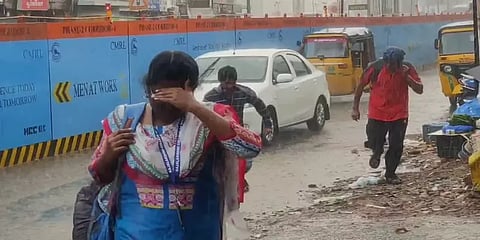 பூந்தமல்லி சுற்றுவட்டாரப் பகுதிகளில் இடியுடன் கூடிய கனமழை
