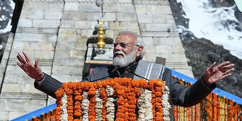 'மோடிஜியின் சாதனைகளை பட்டியலிட ஒரு யுகம் போதாது!'- வாசகர்களின் கமெண்ட்ஸ்! #LikeDislike