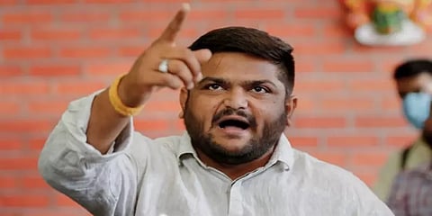 காங்கிரஸில் இருந்து விலகிய ஹார்திக் படேல் பாஜகவில் இணைகிறார்!