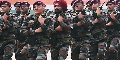 போராட்டங்கள் எதிரொலி - அக்னி வீரர்களுக்கான வயது வரம்பு உயர்வு