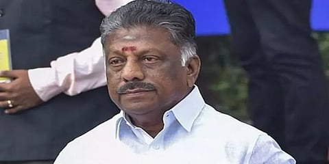 ’சூடுபிடித்த ஒற்றை தலைமை’ - ஆதரவு நிர்வாகிகளுடன் ஓபிஎஸ், இபிஎஸ் தனித்தனியாக ஆலோசனை!