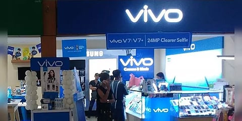 "விவோ" மொபைல் நிறுவனத்துக்கு சொந்தமான 44 இடங்களில் ரெய்டு!