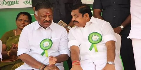 சொந்த மாவட்டத்திலேயே காலியாகும் ஓபிஎஸ் கூடாரம் -  மேலும் 9 பேர் ஈபிஎஸ்க்கு ஆதரவு