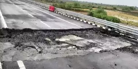 5 நாள் மழைக்கே கரைந்து போன விரைவுச் சாலை - பிரதமரால் அண்மையில் திறந்து வைக்கப்பட்டது