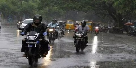 தமிழ்நாட்டில் 3 மாவட்டங்களில் அதி கனமழைக்கு வாய்ப்பு