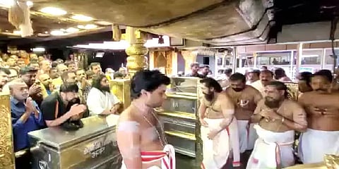 'நிறை புத்தரிசி' பூஜை: சபரிமலை ஐயப்பன் கோவில் நடை திறப்பு – பக்தர்கள் தரிசனம்