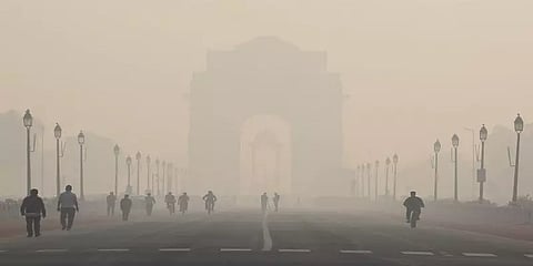 உலகில் அதிக மாசடைந்த நகரமாக இருக்கும் தலைநகரம் டெல்லி.! காரணம் என்ன?