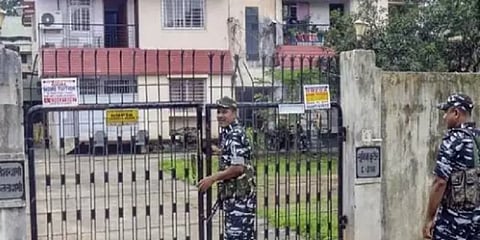 ஜார்க்கண்ட்  முதல்வரின் உதவியாளர் வீட்டில் AK-47 துப்பாக்கிகள் பறிமுதல்