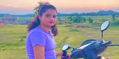 ஒருதலை காதலால் +2 மாணவி எரித்து கொலை - சாம்பலாகிப் போன போலீஸ் கனவு