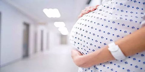தஞ்சை: முறையான சிகிச்சையின்றி கர்ப்பிணி பலி - தமிழக அரசுக்கு அதிரடி உத்தரவு