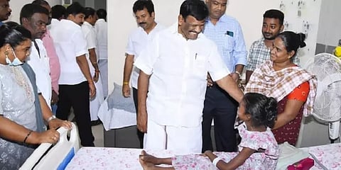 `அன்றும் இன்றும்...!’- முக சிதைவு நோயால் பாதிக்கப்பட்ட சிறுமியின் புகைப்படங்கள் வெளியீடு