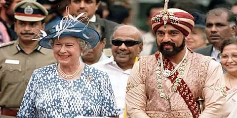 ‘மருதநாயகம்’ பட விழாவில் கலந்துகொண்ட ராணி இரண்டாம் எலிசபெத் மறைவு - கமல்ஹாசன் இரங்கல்