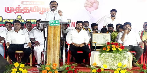 "தேர்தல் வாக்குறுதிகளை திமுக  நிறைவேற்ற ஆளுநர் தடையாக இருக்கிறார்" - வேல்முருகன்