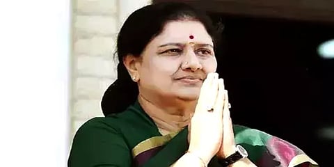 ”வாக்களித்த மக்களை கசக்கிப் பிழிவதுதான் திராவிட மாடல் ஆட்சியா?” – சசிகலா கேள்வி