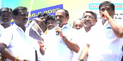”இந்துகளை அவதூறாக பேசி விட்டு திமுக எம்.பி. ஆ.ராசா ரோட்டில் நடமாடுகிறார்” - கடம்பூர் ராஜு