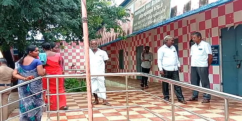 அரியலூர்: 4ம் வகுப்பு மாணவனை துடைப்பத்தால் அடித்ததாக ஆசிரியை மீது புகார்
