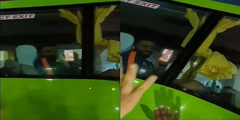 அனுஷ்கா ஷர்மாவுடன் வீடியோ கால் - ரசிகர்களுக்கு காண்பித்த விராட் கோலி