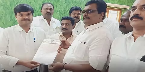 வேலியில் சிக்கி ”சிறுத்தை” இறந்த விவகாரம்- உரிமையாளரான தேனி எம்பி ரவீந்திரநாத் மீது புகார்