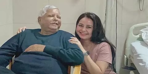மகள் அன்பிற்கு ஈடில்லை.. லாலுவுக்கு கிட்னி தானம் அளிக்கும் ரோகிணி