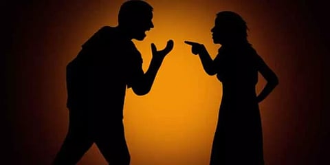 கணவருக்கு சூனியம் வைக்க ரூ.59 லட்சம் செலவு செய்த மனைவி; விசாரணையில் திடுக்கிடும் தகவல்